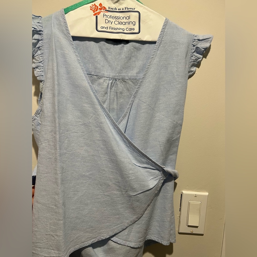 Sax 5th avenue linen wrap top